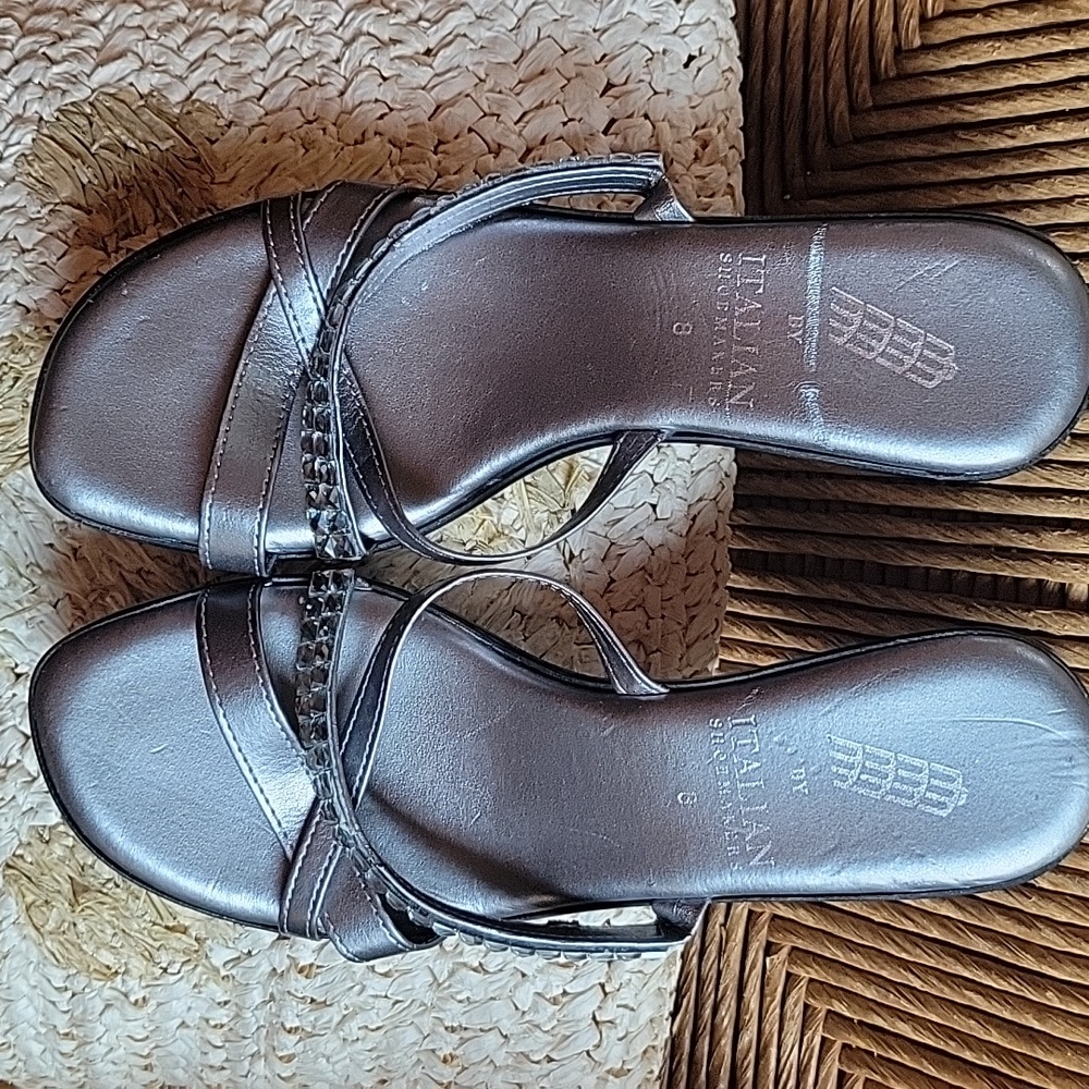 Italian Shoemakers Twiggy, silver, jeweled sandal, size 8 - Picture 11 of 14